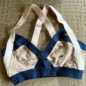 Aritzia Community Rasa Bra